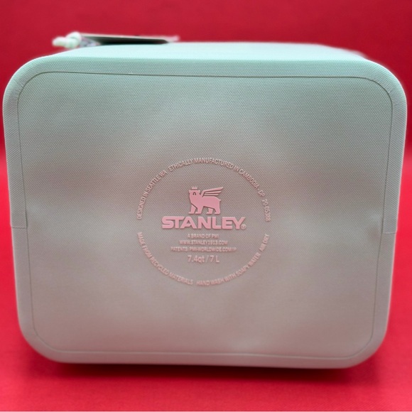 Stanley Julienne Pistachio Green Mini Cooler - Picture 11 of 13